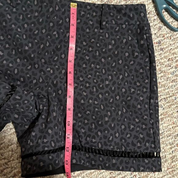 Rebecca Taylor Black Leopard Printed Shorts Eyelet Trim- Size 2 - Picture 6 of 8